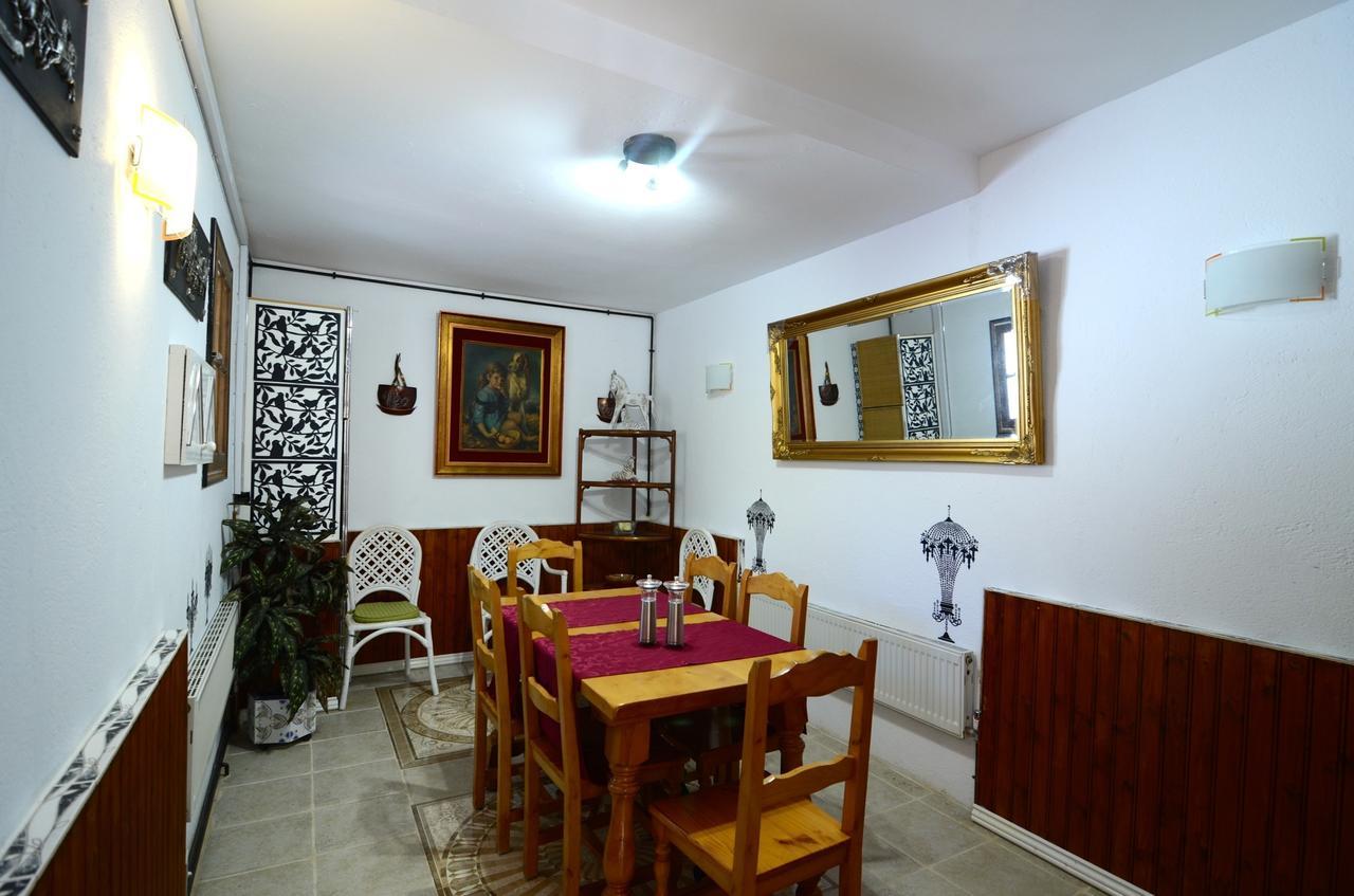 Villa Avinguda Montgo à L' Escala Extérieur photo