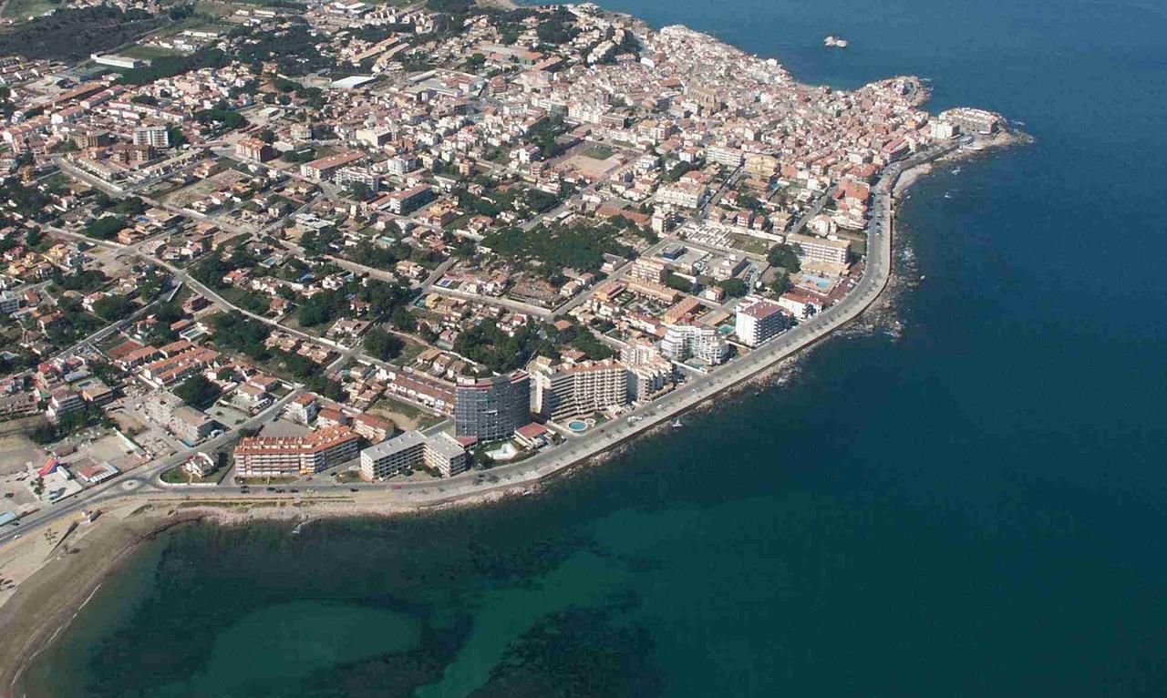 Villa Avinguda Montgo à L' Escala Extérieur photo